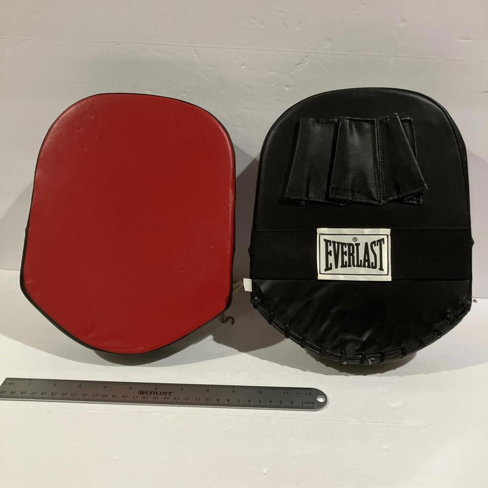 VINTAGE 90’S Everlast Boxing Focus Mitts Pair Punch Pads Training & Fitness NEW